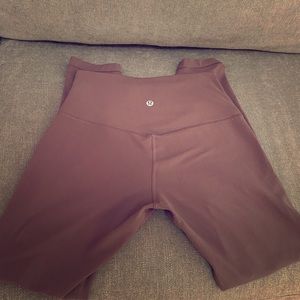 Mauve Align size 6 / 25 inches in v good condition